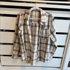 Cozy Plaid Button-Up Shirt Jacket in Cream and Brown